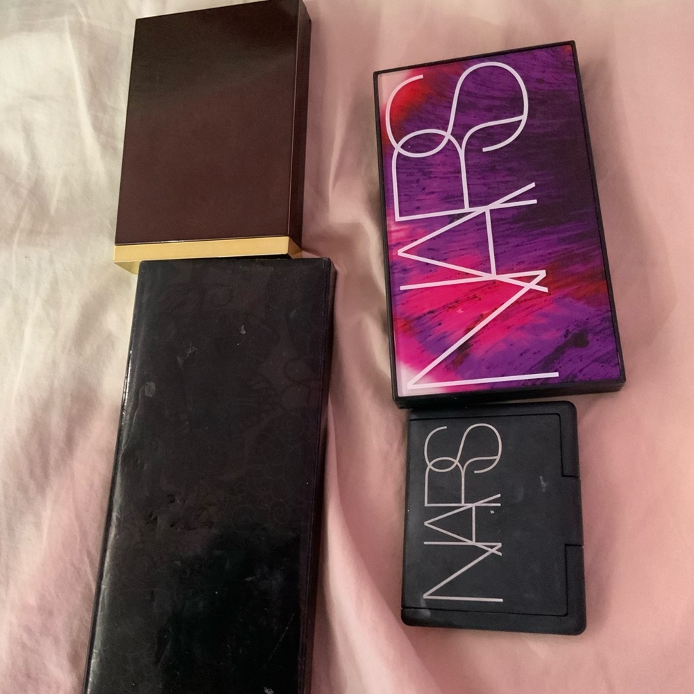 Eyeshadow bundle; Tom Ford, Mars Laura mercier